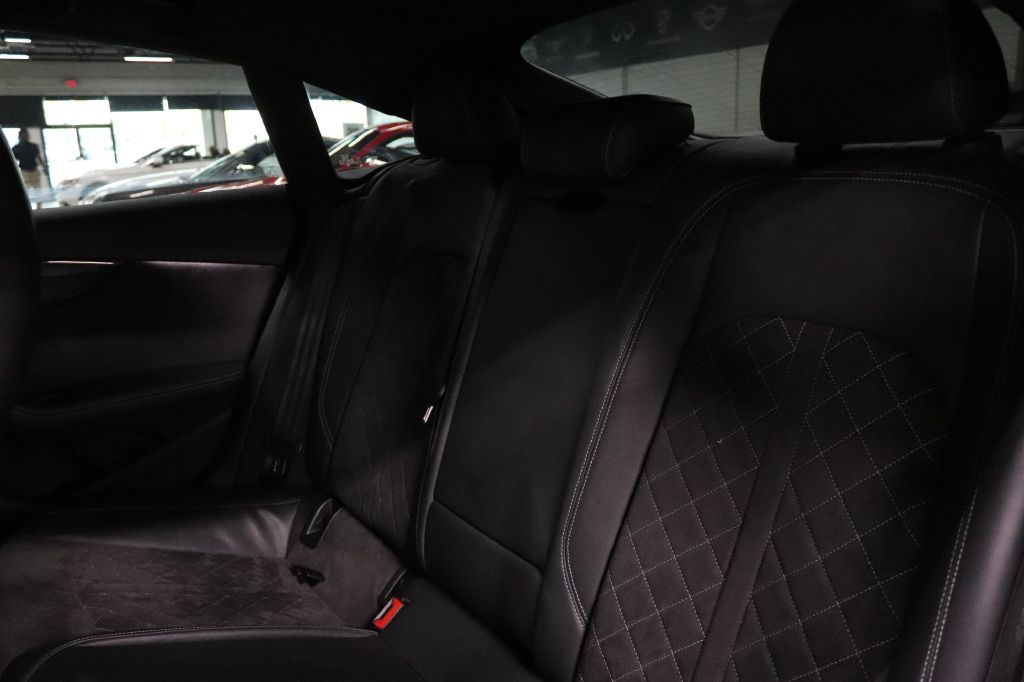 2020-Audi-S5-Discovery-Auto-Center-15