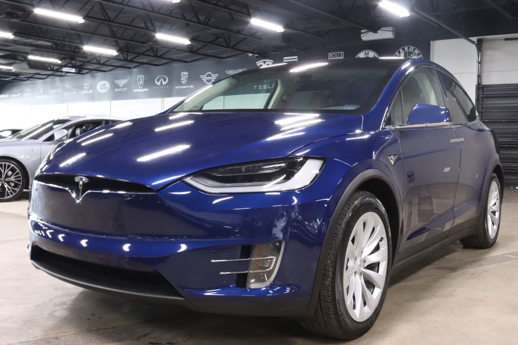2018-Tesla-MODEL X-Discovery-Auto-Center-1