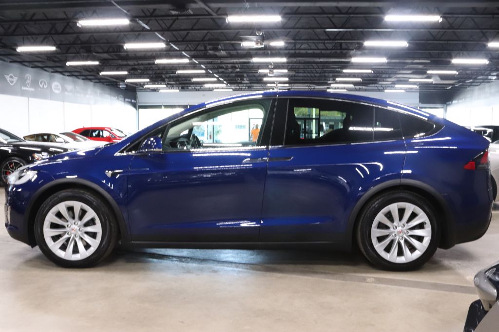 2018-Tesla-MODEL X-Discovery-Auto-Center-2