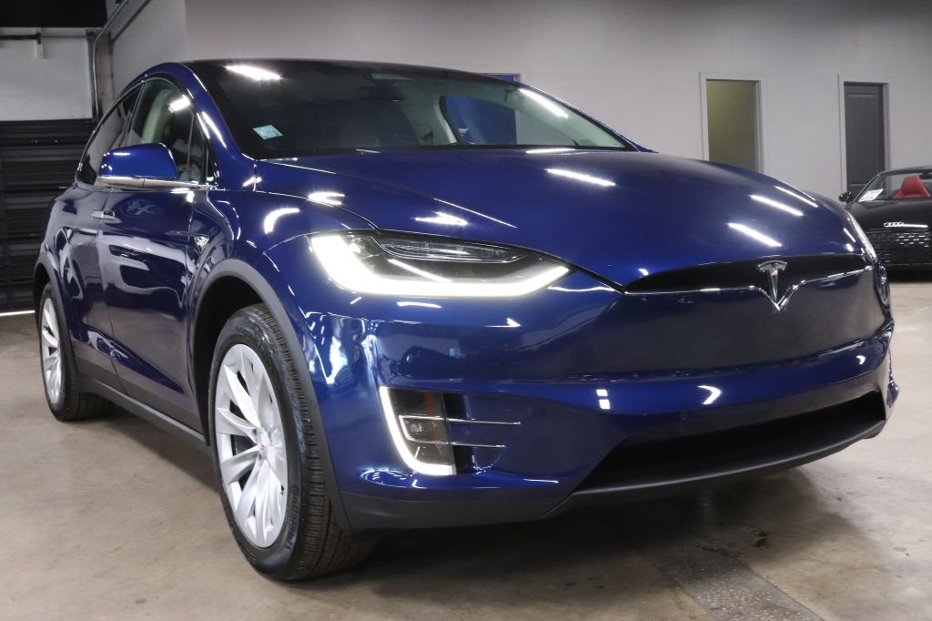 2018-Tesla-MODEL X-Discovery-Auto-Center-7