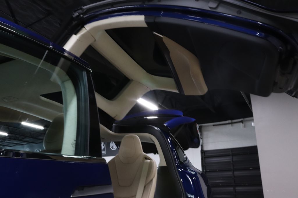 2018-Tesla-MODEL X-Discovery-Auto-Center-15