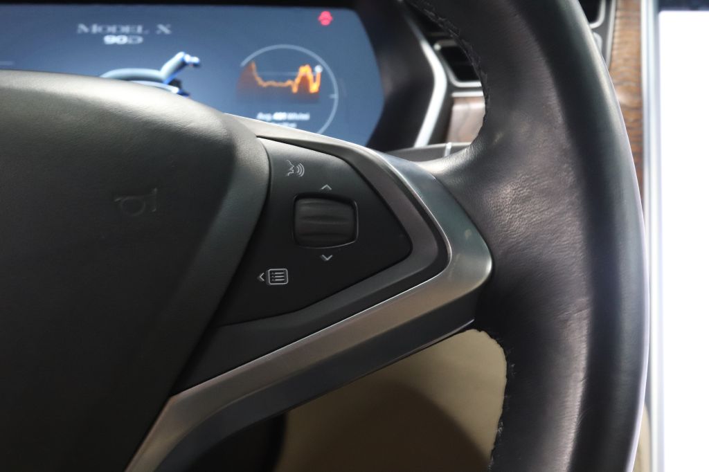 2018-Tesla-MODEL X-Discovery-Auto-Center-24