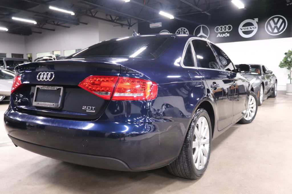 2011-Audi-A4-Discovery-Auto-Center-5