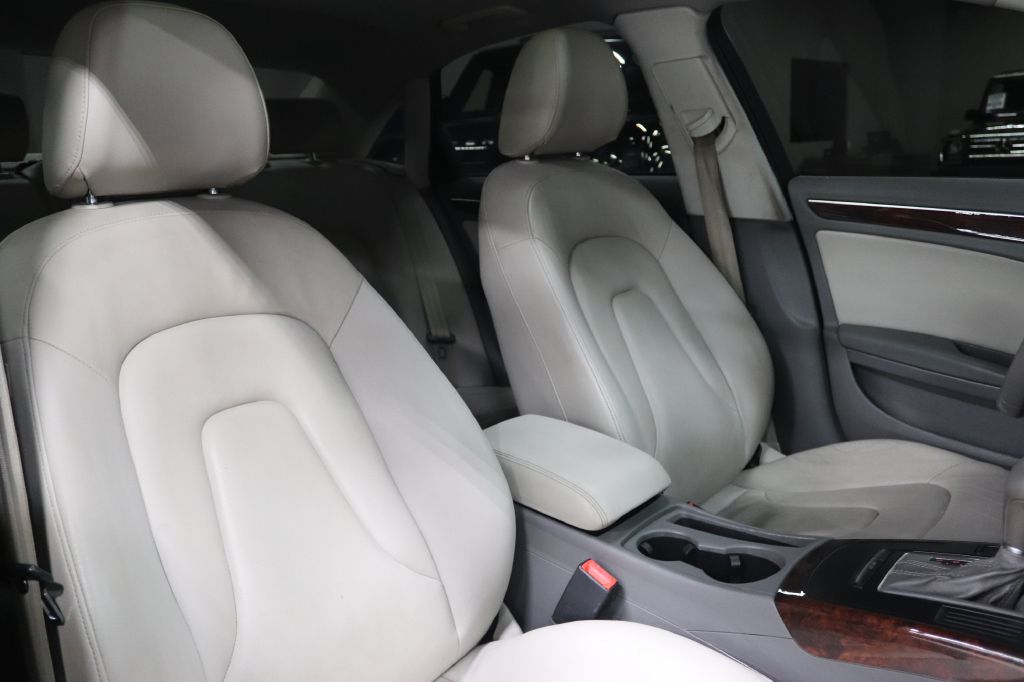2011-Audi-A4-Discovery-Auto-Center-14