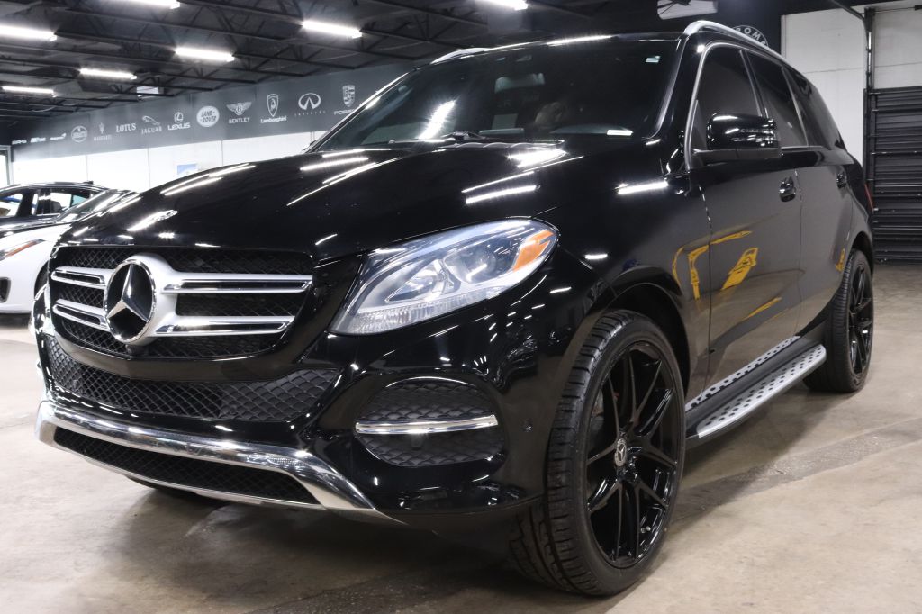 2019-Mercedes-Benz-GLE-Discovery-Auto-Center-1
