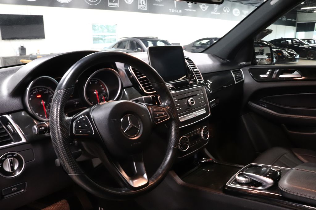 2019-Mercedes-Benz-GLE-Discovery-Auto-Center-12