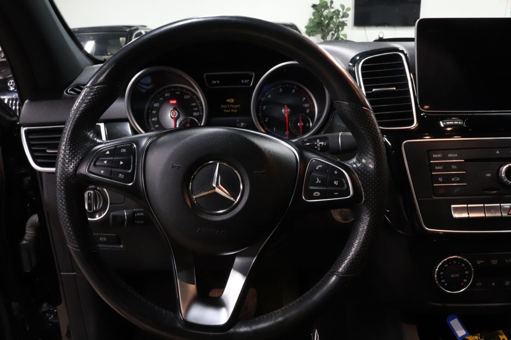 2019-Mercedes-Benz-GLE-Discovery-Auto-Center-23