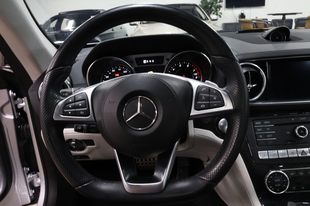 2018-Mercedes-Benz-SL-Class-Discovery-Auto-Center-14
