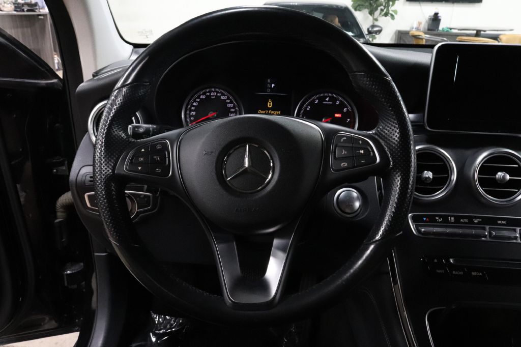 2017-Mercedes-Benz-GLC-Discovery-Auto-Center-23