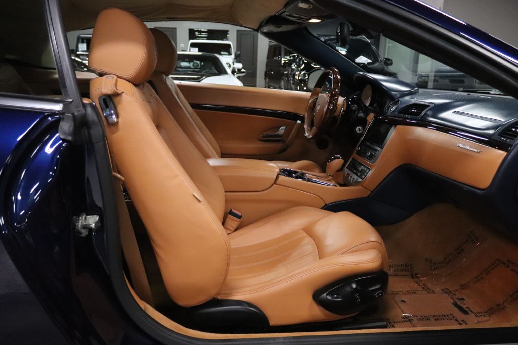 2014-Maserati-GRANTURISMO-Discovery-Auto-Center-16