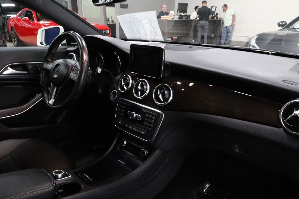 2015-Mercedes-Benz-CLA-Discovery-Auto-Center-21