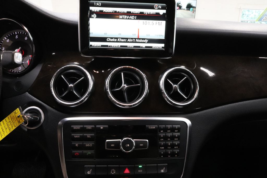 2015-Mercedes-Benz-CLA-Discovery-Auto-Center-27