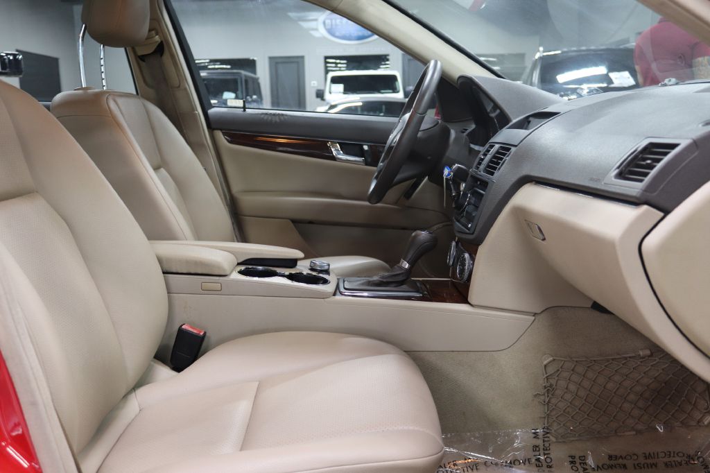 2011-Mercedes-Benz-C-CLASS-Discovery-Auto-Center-14
