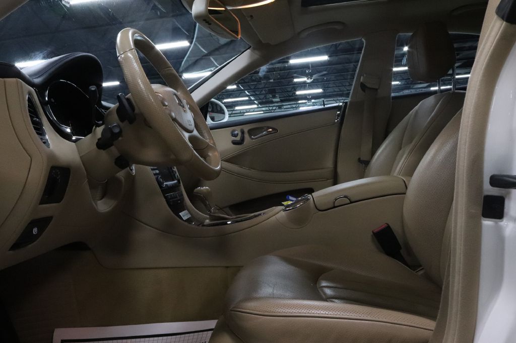 2009-Mercedes-Benz-CLS-Discovery-Auto-Center-10