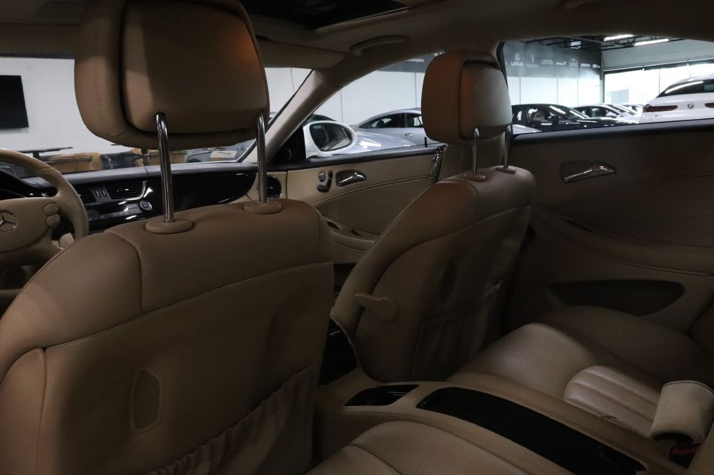 2009-Mercedes-Benz-CLS-Discovery-Auto-Center-15