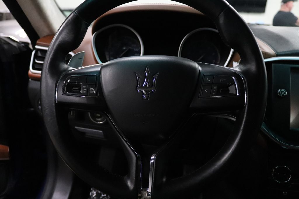 2016-Maserati-GHIBLI-Discovery-Auto-Center-26