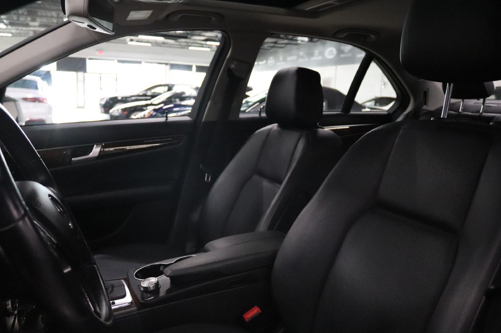 2013-Mercedes-Benz-C-CLASS-Discovery-Auto-Center-11