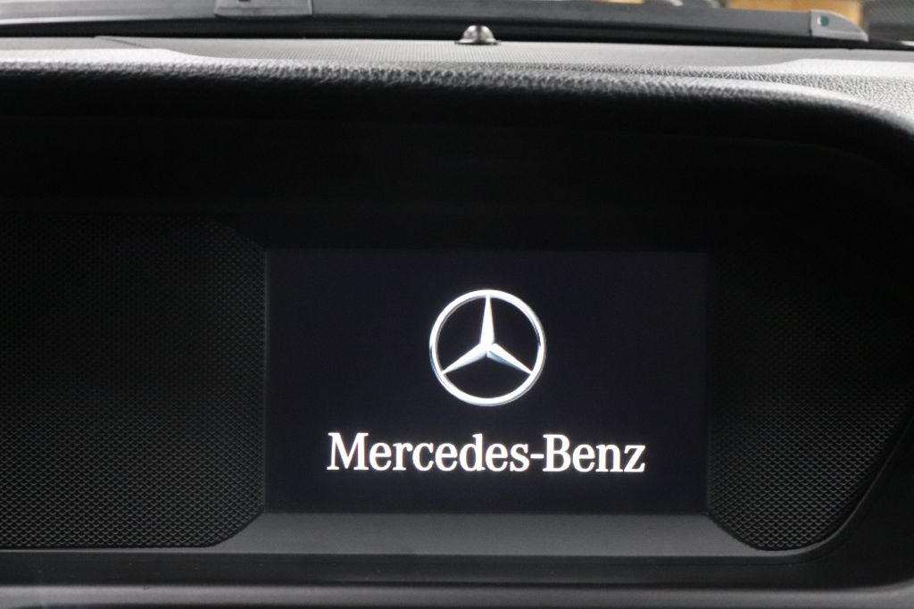 2013-Mercedes-Benz-C-CLASS-Discovery-Auto-Center-30
