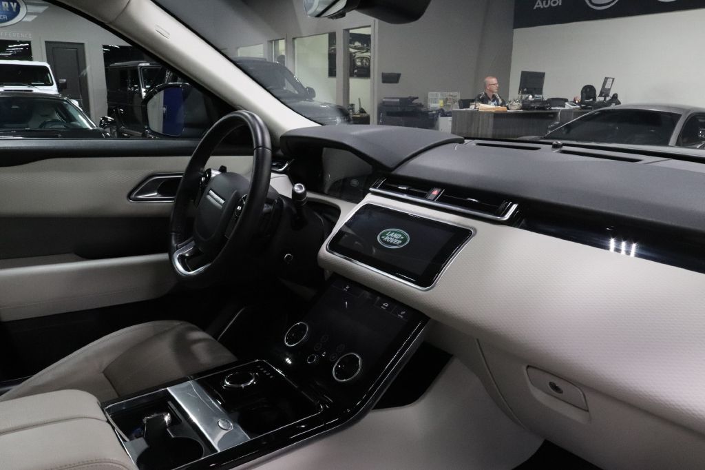 2021-Land Rover-RANGE ROVER VEL-Discovery-Auto-Center-21
