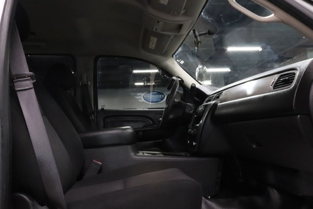 2014-Chevrolet-TAHOE-Discovery-Auto-Center-19
