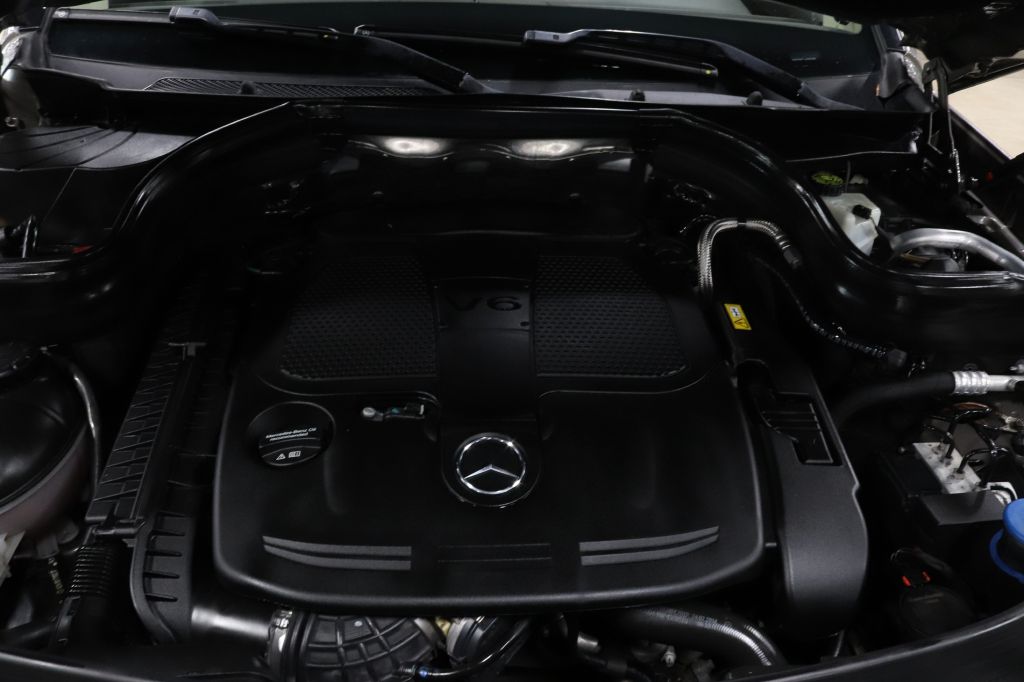 2015-Mercedes-Benz-GLK-Discovery-Auto-Center-22
