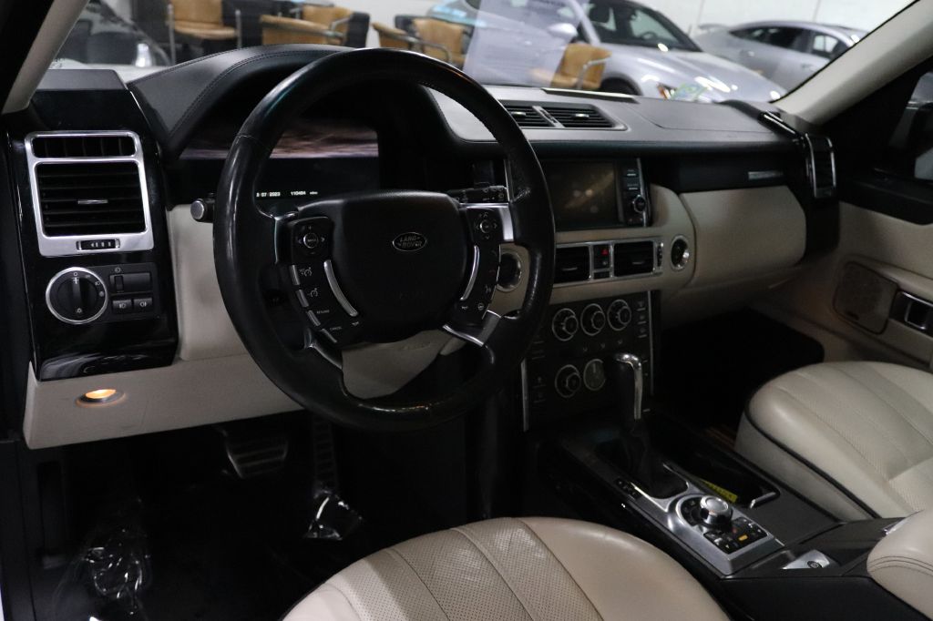 2013-Land Rover-RANGE ROVER-Discovery-Auto-Center-12
