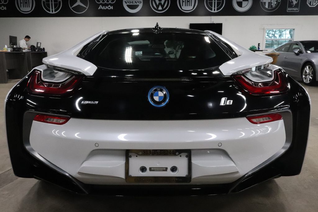 2016-BMW-I8-Discovery-Auto-Center-4