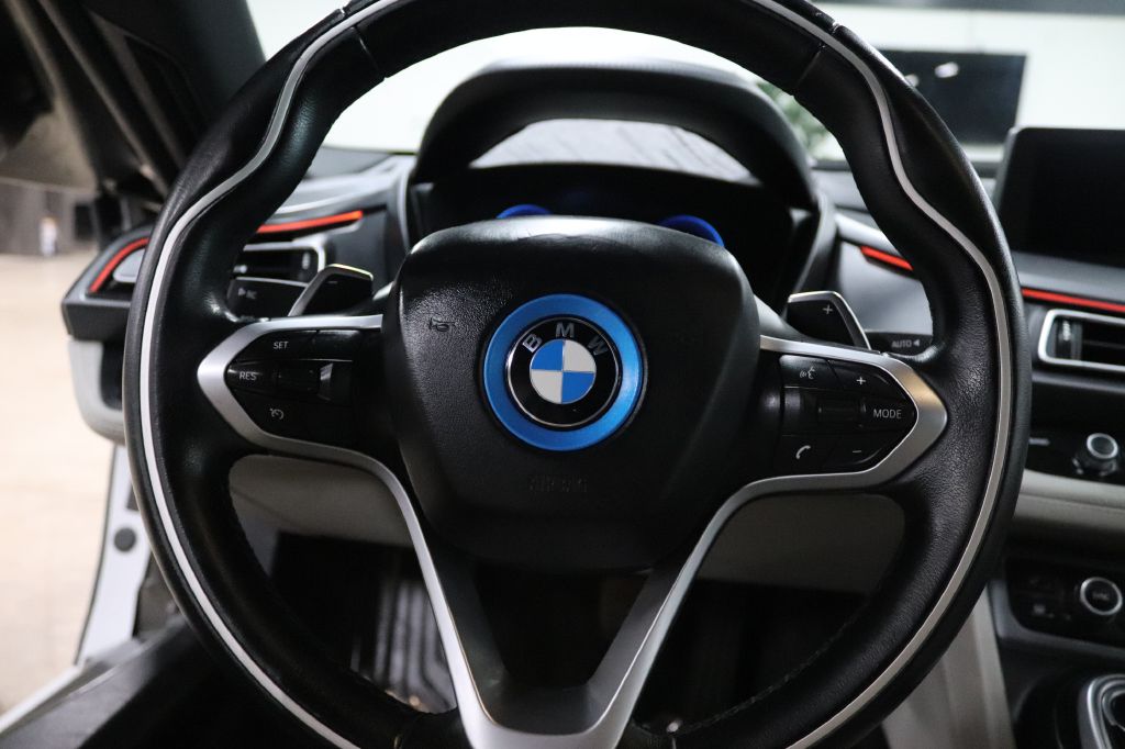 2016-BMW-I8-Discovery-Auto-Center-18