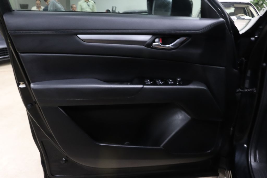 2019-Mazda-CX-5-Discovery-Auto-Center-9
