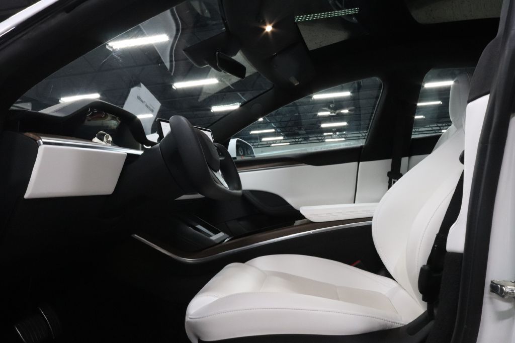 2023-Tesla-MODEL S-Discovery-Auto-Center-10