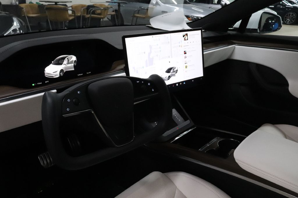 2023-Tesla-MODEL S-Discovery-Auto-Center-12