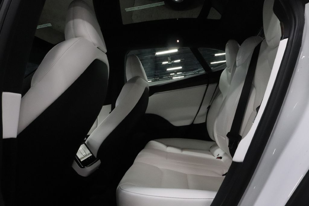 2023-Tesla-MODEL S-Discovery-Auto-Center-14