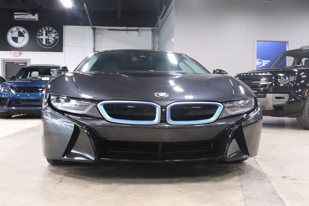 2017-BMW-I8-Discovery-Auto-Center-8