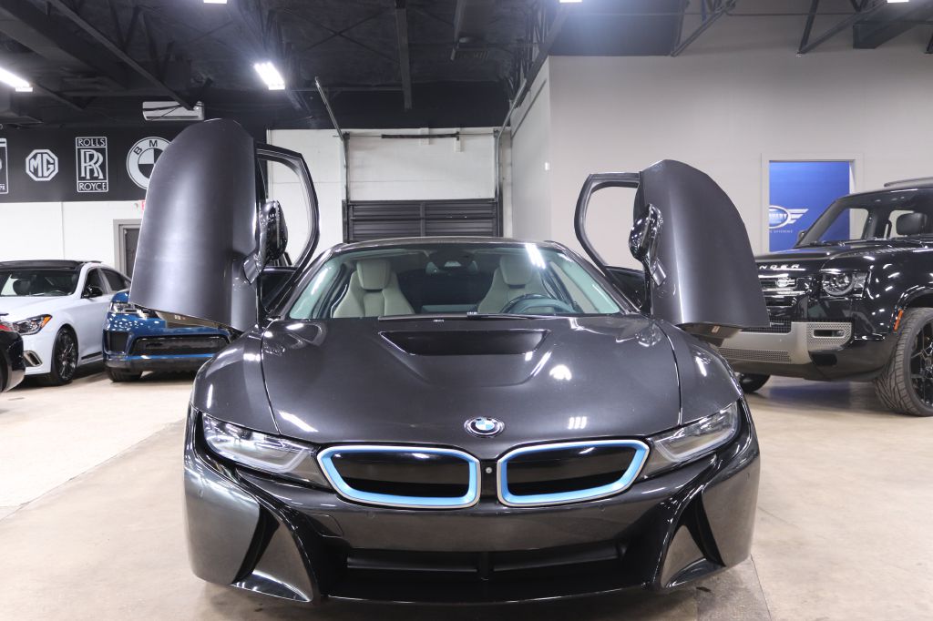 2017-BMW-I8-Discovery-Auto-Center-9