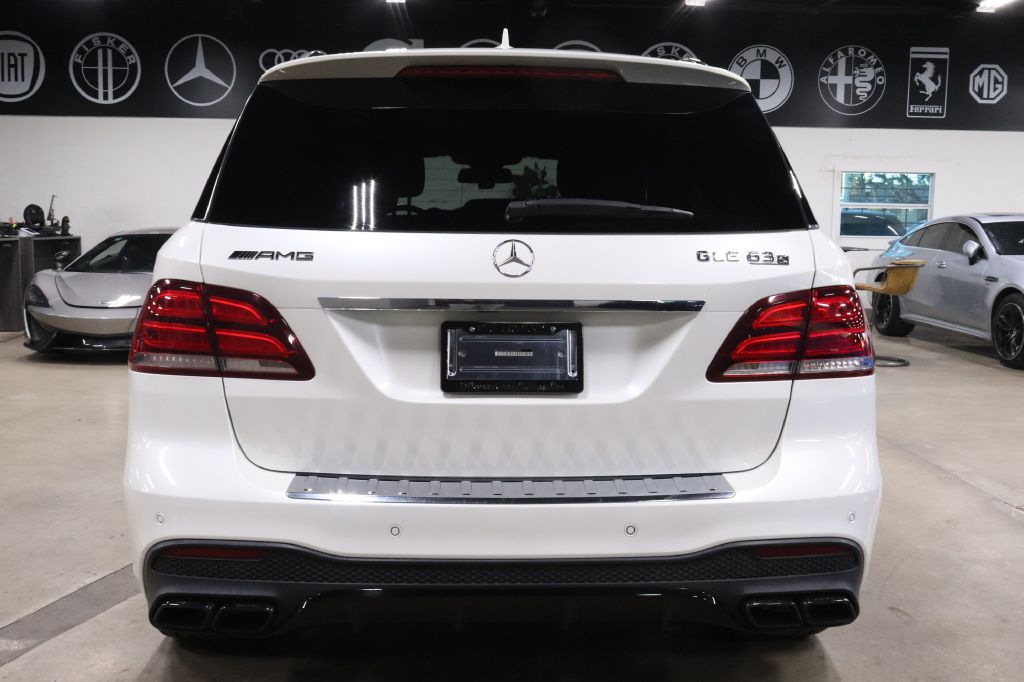 2017-Mercedes-Benz-GLE-Discovery-Auto-Center-4