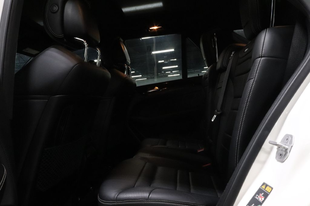 2017-Mercedes-Benz-GLE-Discovery-Auto-Center-14