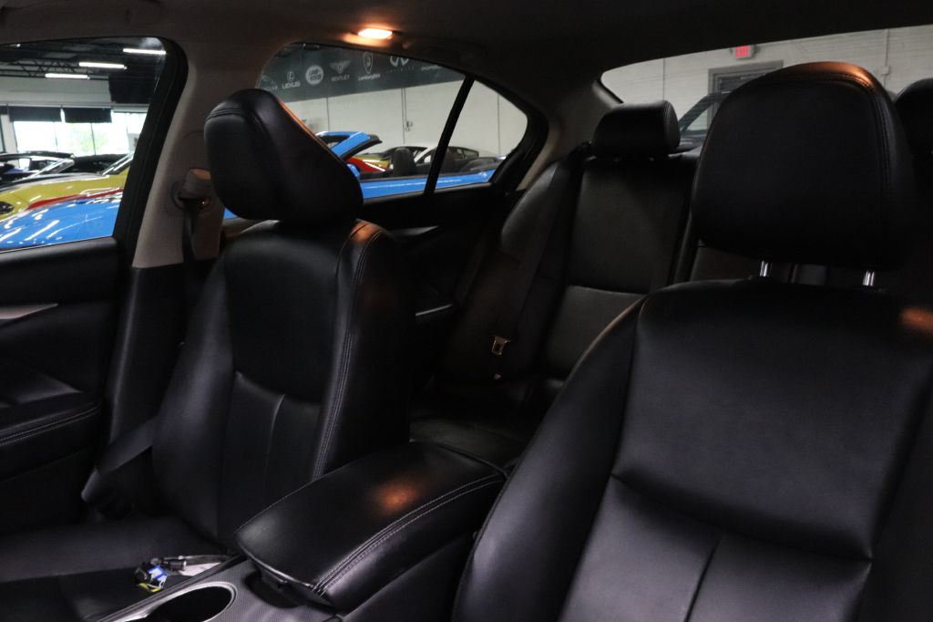 2018-Infiniti-Q50-Discovery-Auto-Center-11
