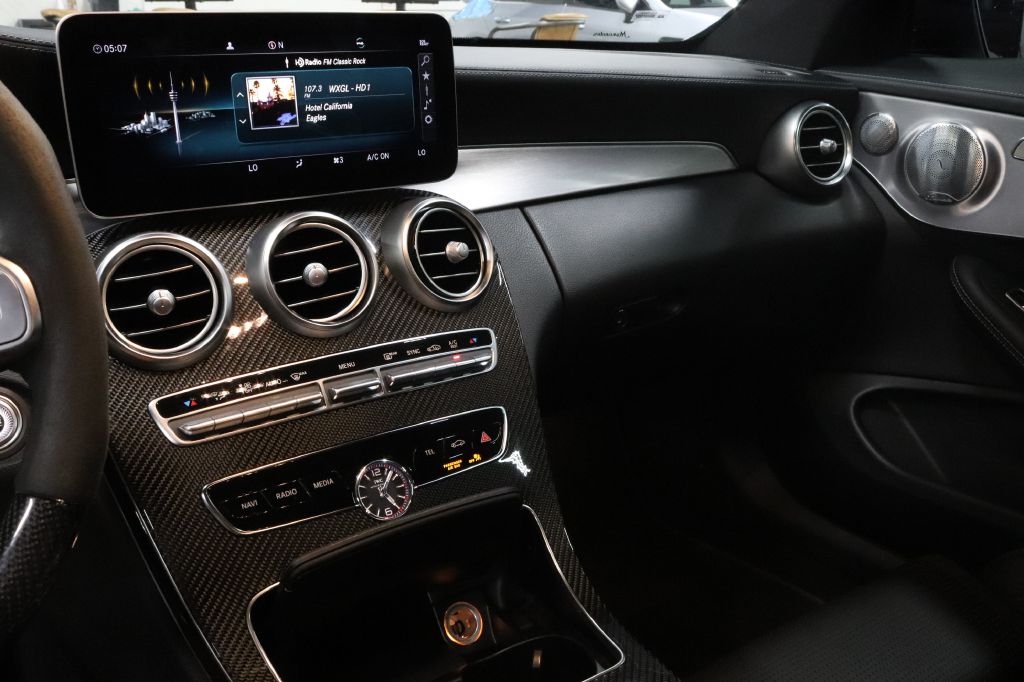 2021-Mercedes-Benz-C-CLASS-Discovery-Auto-Center-23