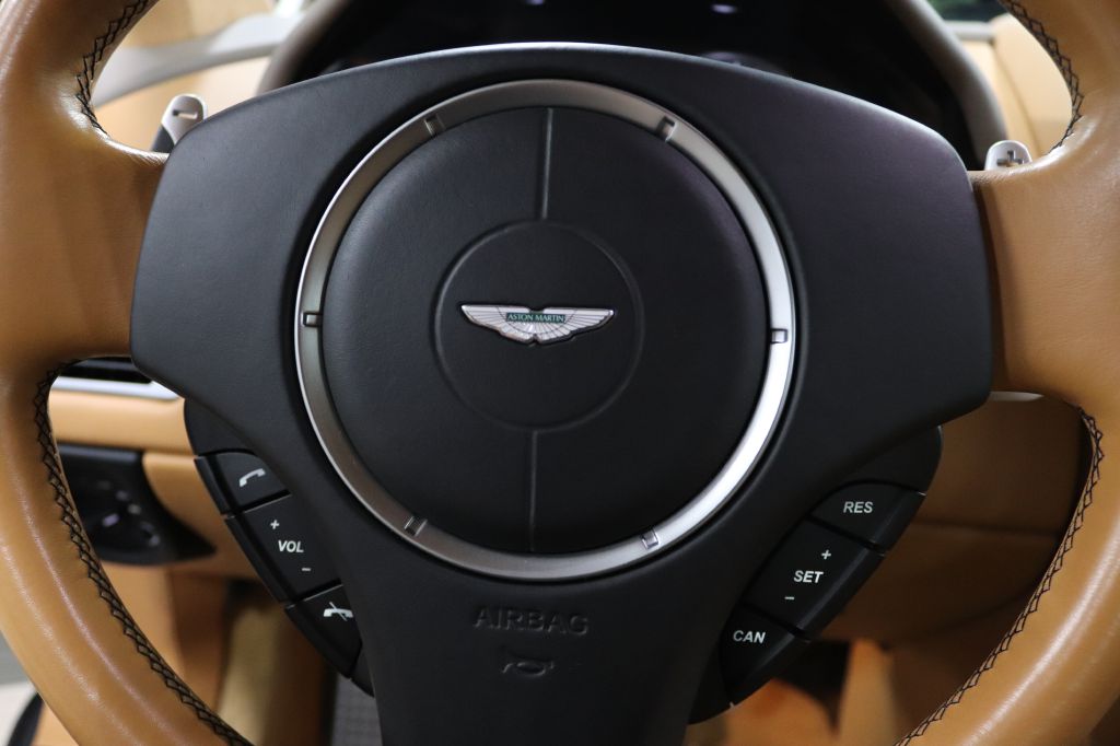 2015-Aston Martin-DB9-Discovery-Auto-Center-20