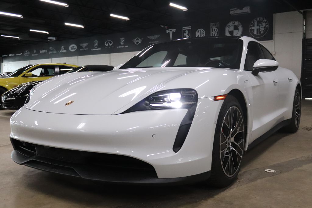 2021-Porsche-TAYCAN-Discovery-Auto-Center-1