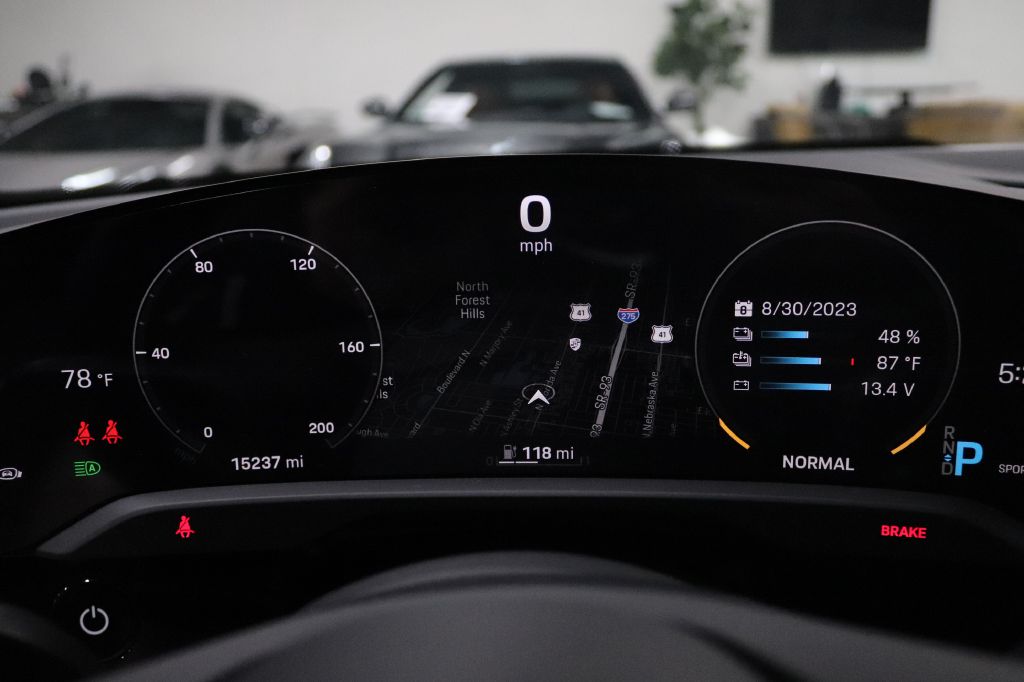 2021-Porsche-TAYCAN-Discovery-Auto-Center-25