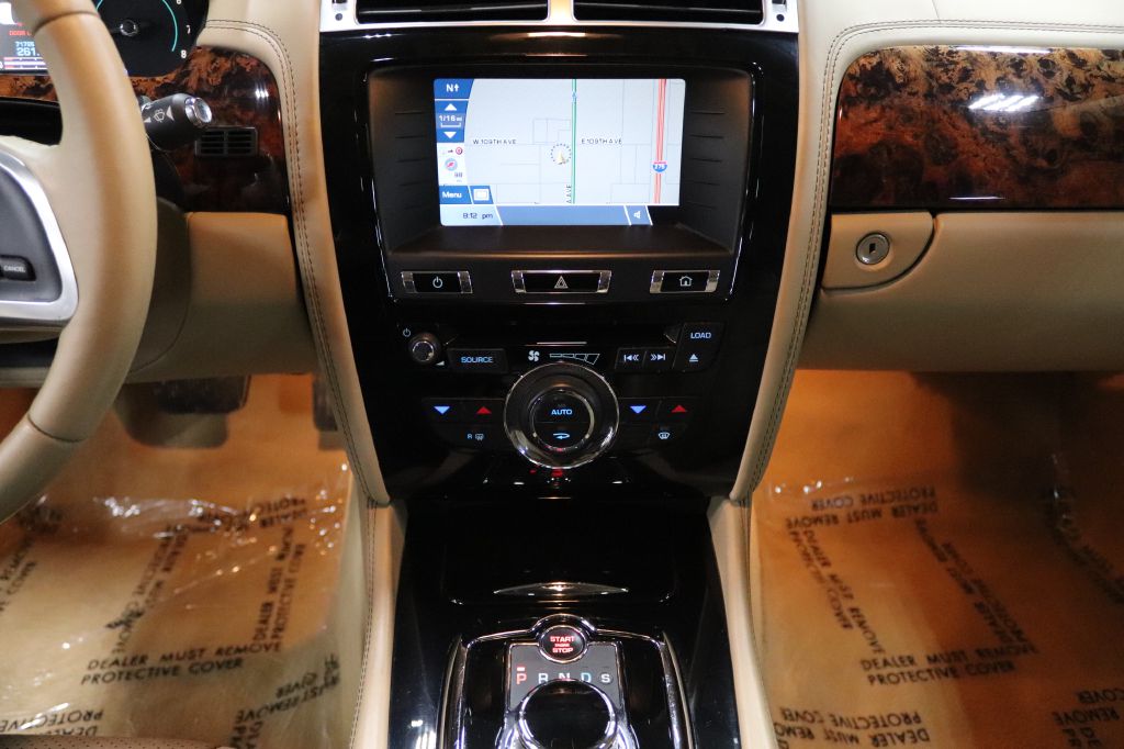 2013-Jaguar-XK-Discovery-Auto-Center-28