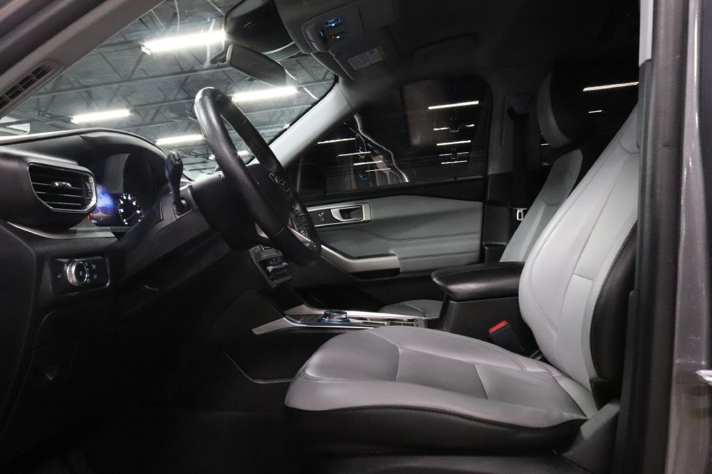 2022-Ford-EXPLORER-Discovery-Auto-Center-10