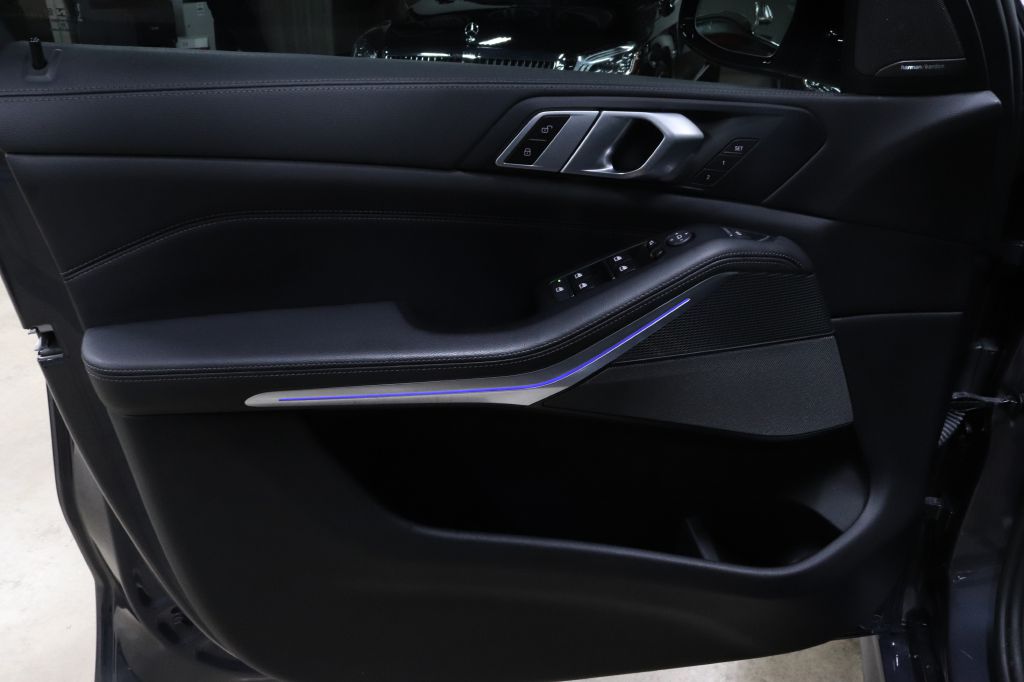 2021-BMW-X5-Discovery-Auto-Center-9