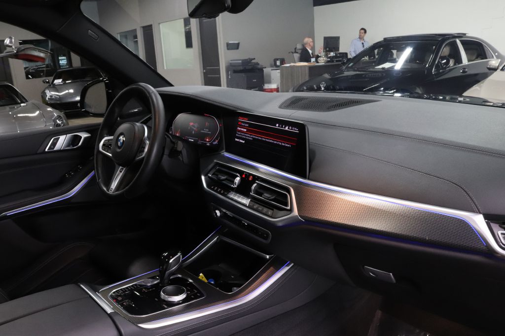 2021-BMW-X5 MSPORT-Discovery-Auto-Center-24