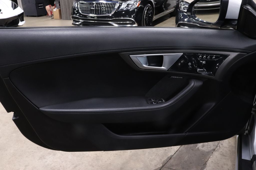2016-Jaguar-F-TYPE-Discovery-Auto-Center-9