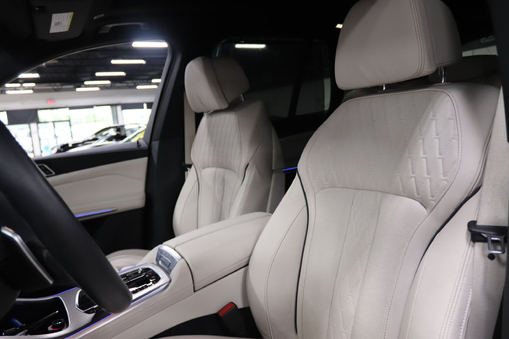 2023-BMW-X5-Discovery-Auto-Center-11