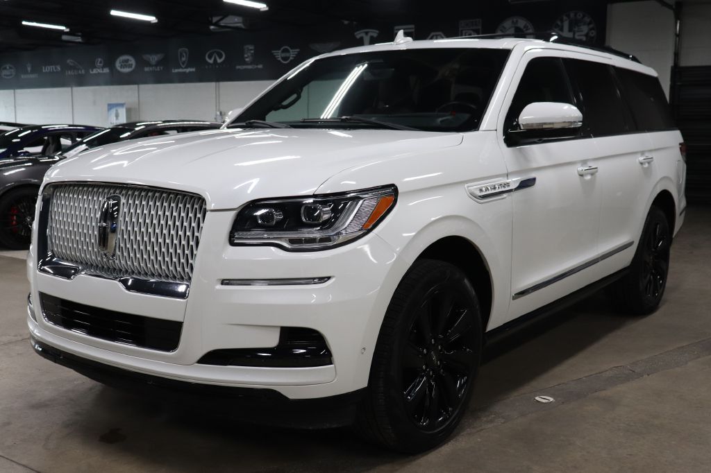 White 2023 Lincoln Navigator Reserve RWD SUV / Crossover 4X2 Automatic