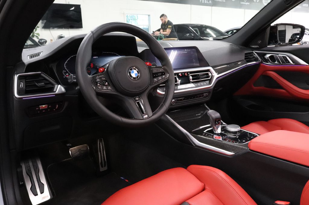 2024-BMW-M4-Discovery-Auto-Center-14