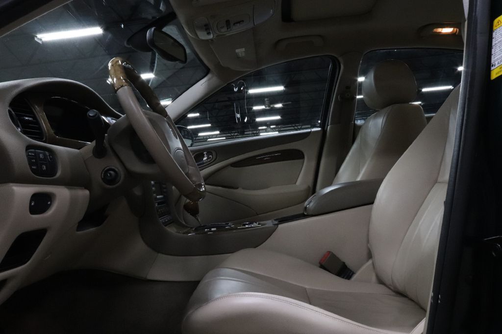 2005-Jaguar-S-TYPE-Discovery-Auto-Center-10